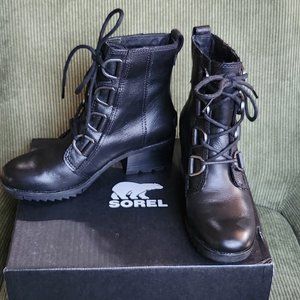 Sorel Cate Boots, Size 6, black